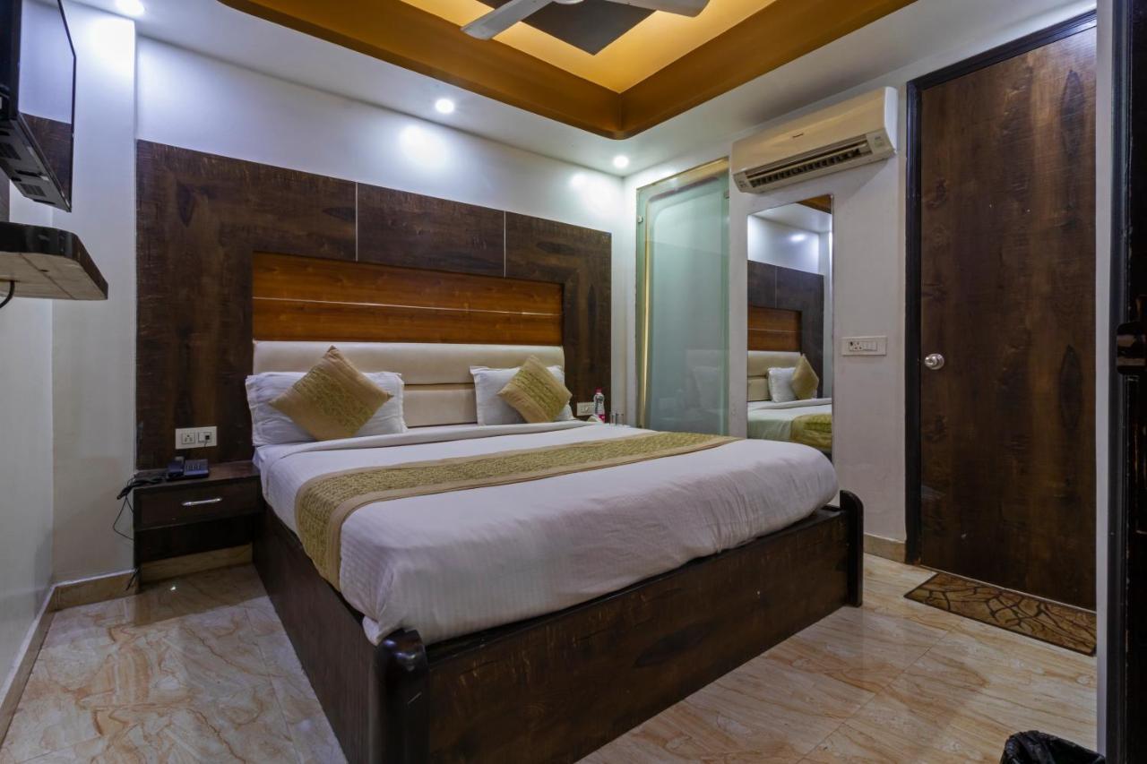 Hotel The Amour Dx Near Igi Airport Delhi Nova Deli Exterior foto