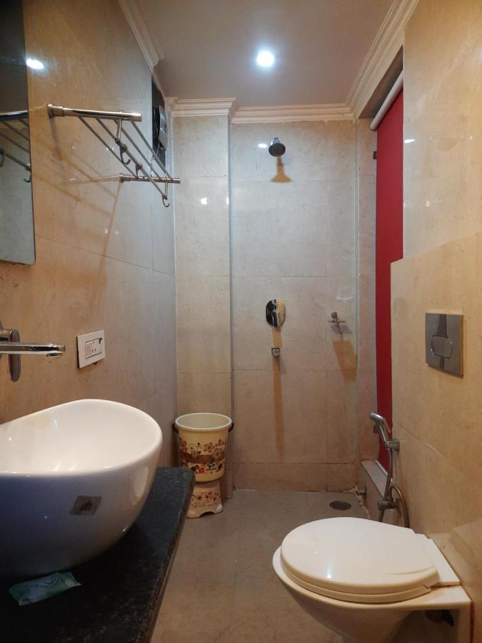 Hotel The Amour Dx Near Igi Airport Delhi Nova Deli Exterior foto