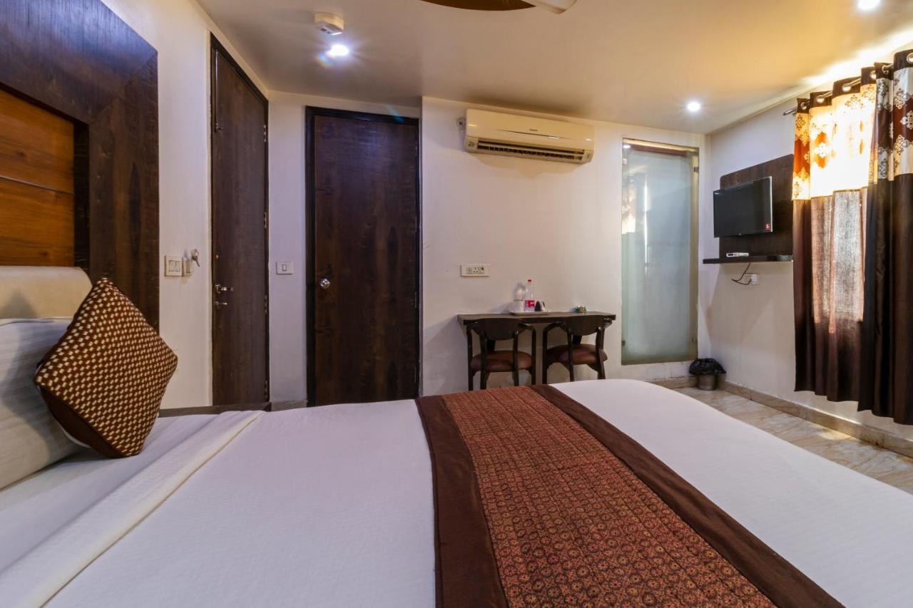 Hotel The Amour Dx Near Igi Airport Delhi Nova Deli Exterior foto