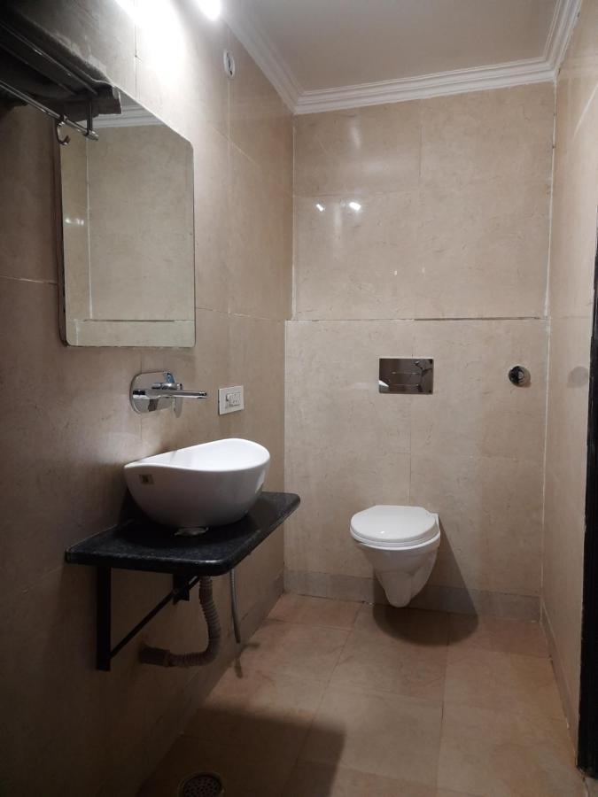 Hotel The Amour Dx Near Igi Airport Delhi Nova Deli Exterior foto