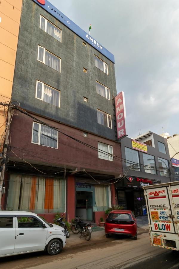 Hotel The Amour Dx Near Igi Airport Delhi Nova Deli Exterior foto