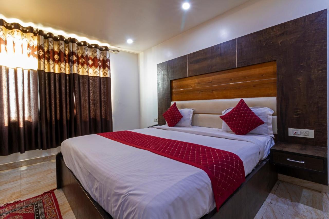 Hotel The Amour Dx Near Igi Airport Delhi Nova Deli Exterior foto